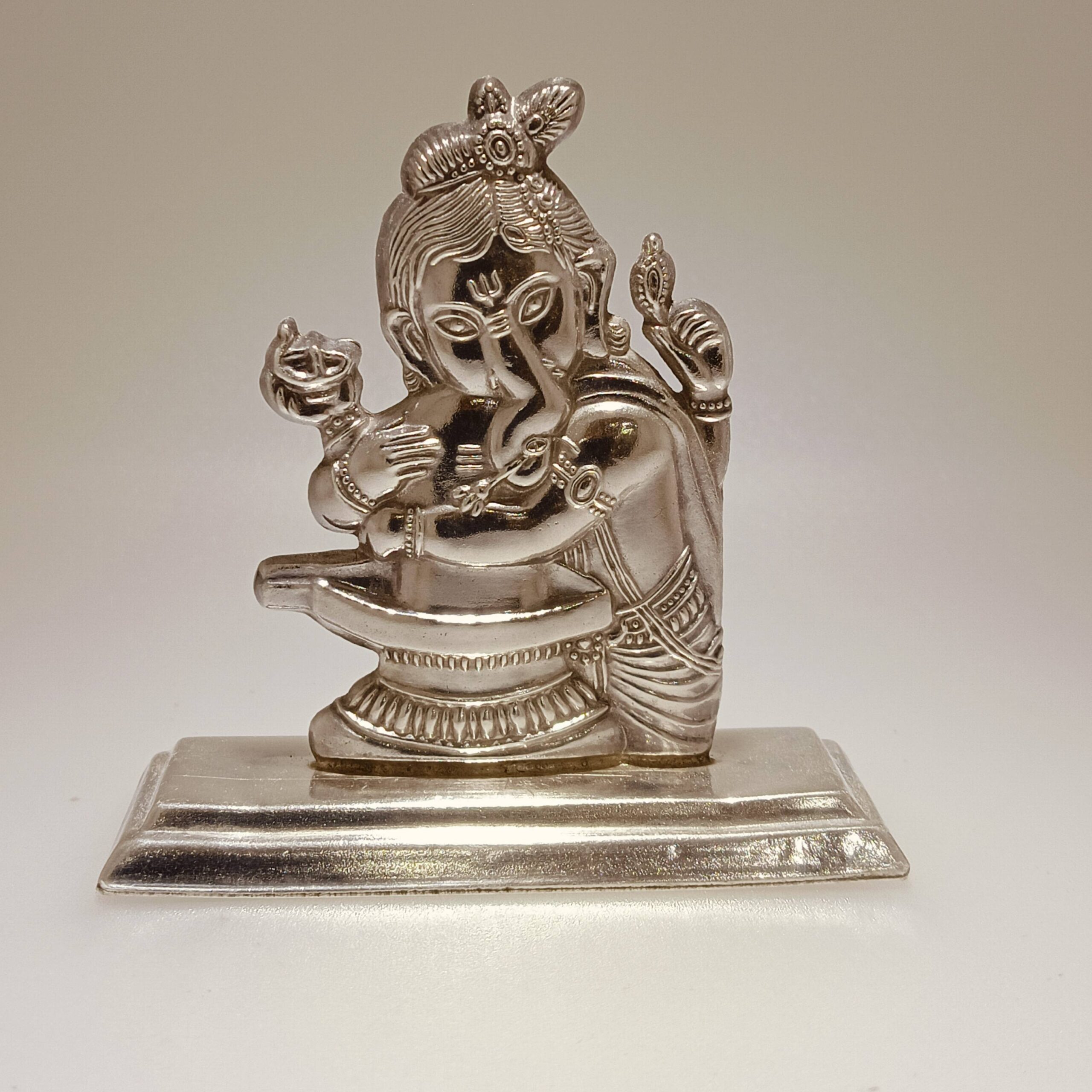 SHREE GANESH BHAGWAAN JI KI MURTI SILVER JEWELLERY 92.5% JALAAN'S SILVER JEWELLERY