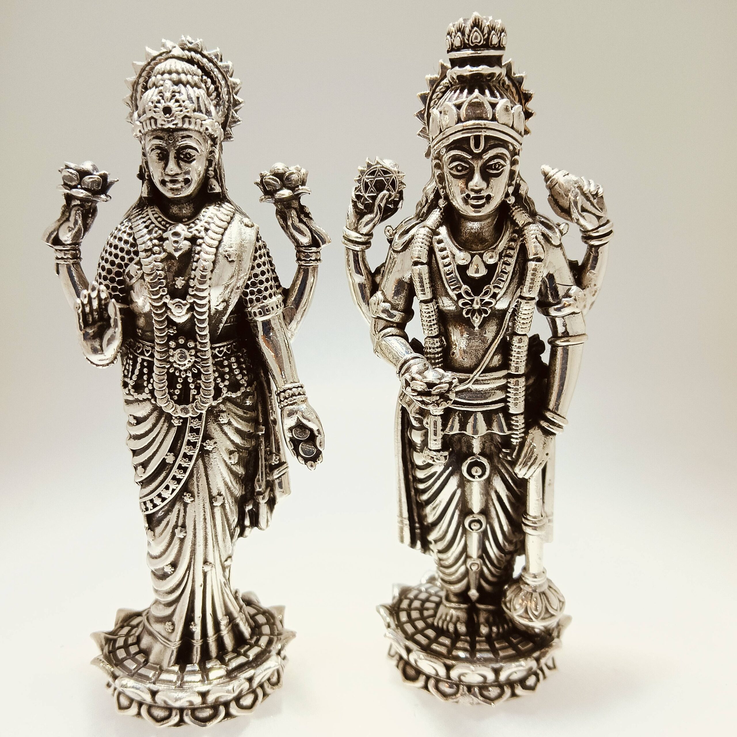 SHREE VISHNU BHAGWAN AND SHREE LASKSMI DEVI JI MURTI SILVER JEWELLERY 92.5% JALAAN'S SILVER JEWELLERY