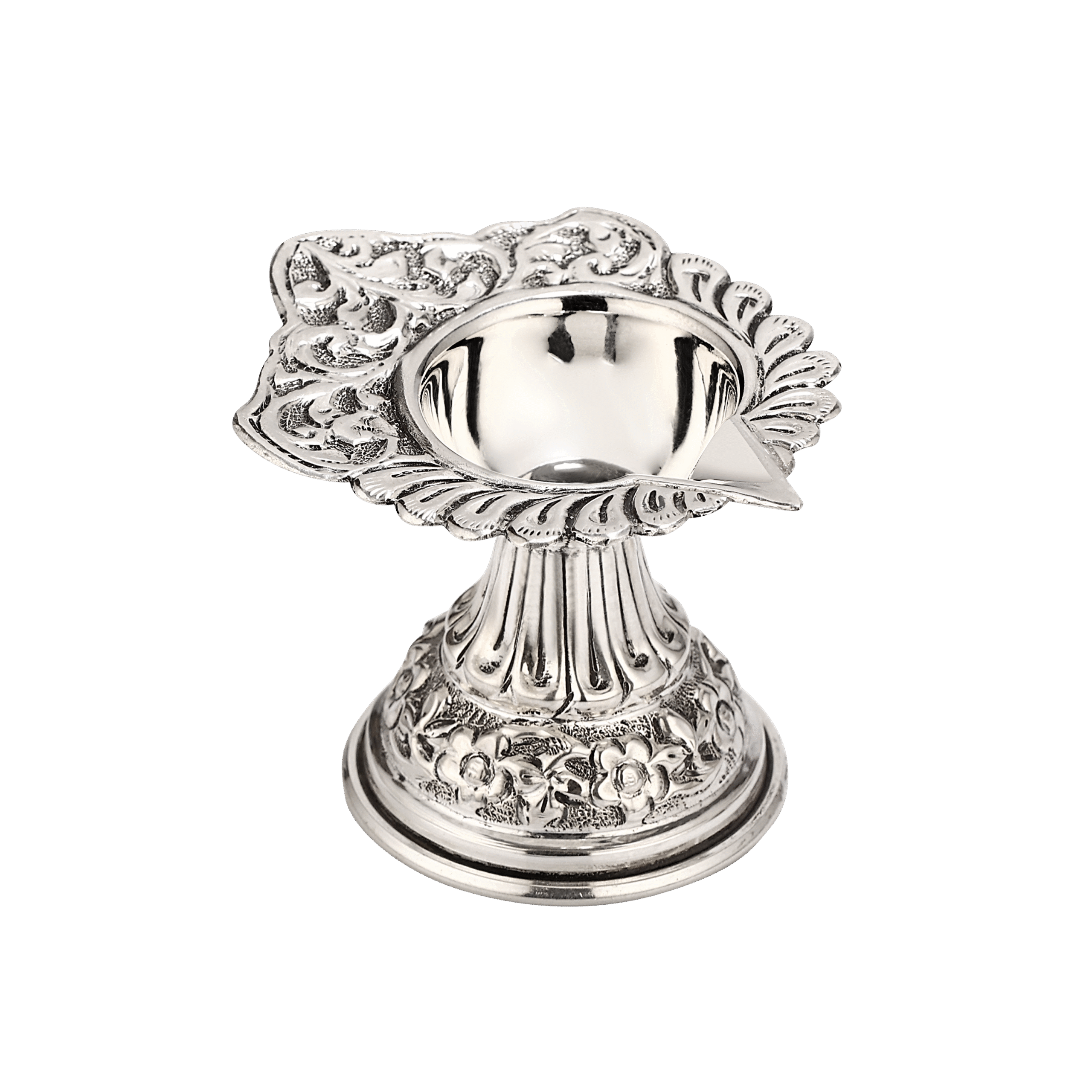 Jalan’s BIS Hallmarked 92.5% Silver Pooja Diya – a beautifully handcrafted diya in pure silver, ideal for daily rituals, festivals, and auspicious occasions.